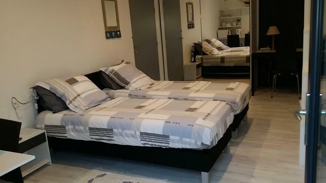 Chambre Spacieuse, Moderne Et Tres Confortable A Perros-Guirec 0*,  France